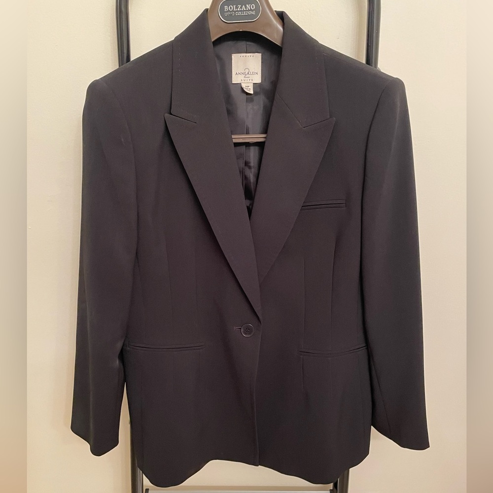 Black jacket women